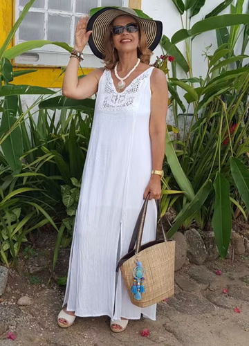 <h2>Customers love Clara West</h2>